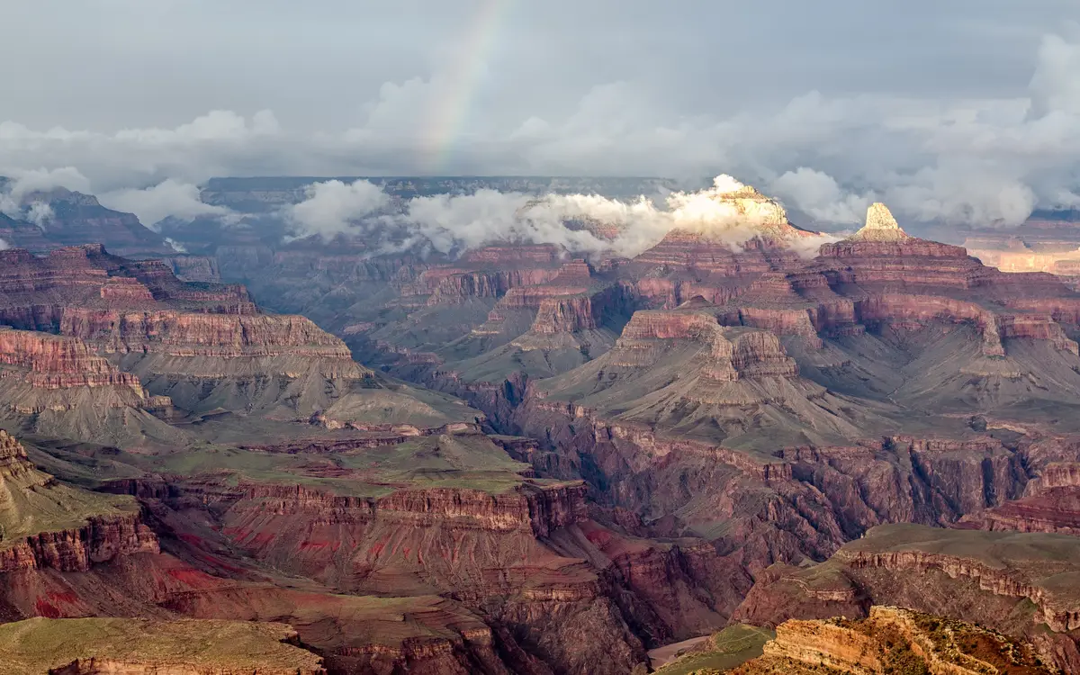 Web design in Arizona: View from Hopi Point over Grand Canyon with rainbow