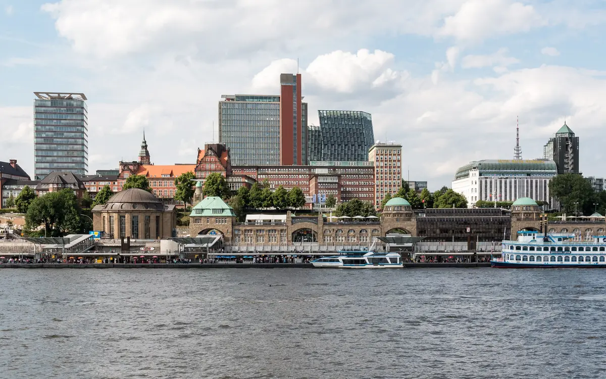 Web design in Louisiana: Landungsbrücken, Hamburg, Germany